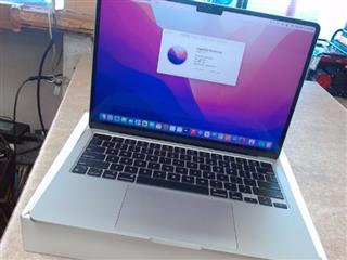 APPLE MACBOOK AIR A2681